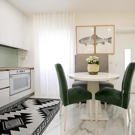 Dina House Avo Mariana * Nazaré