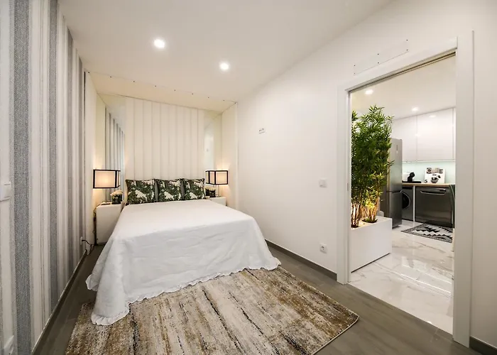 Dina House Avo Mariana * 纳扎雷